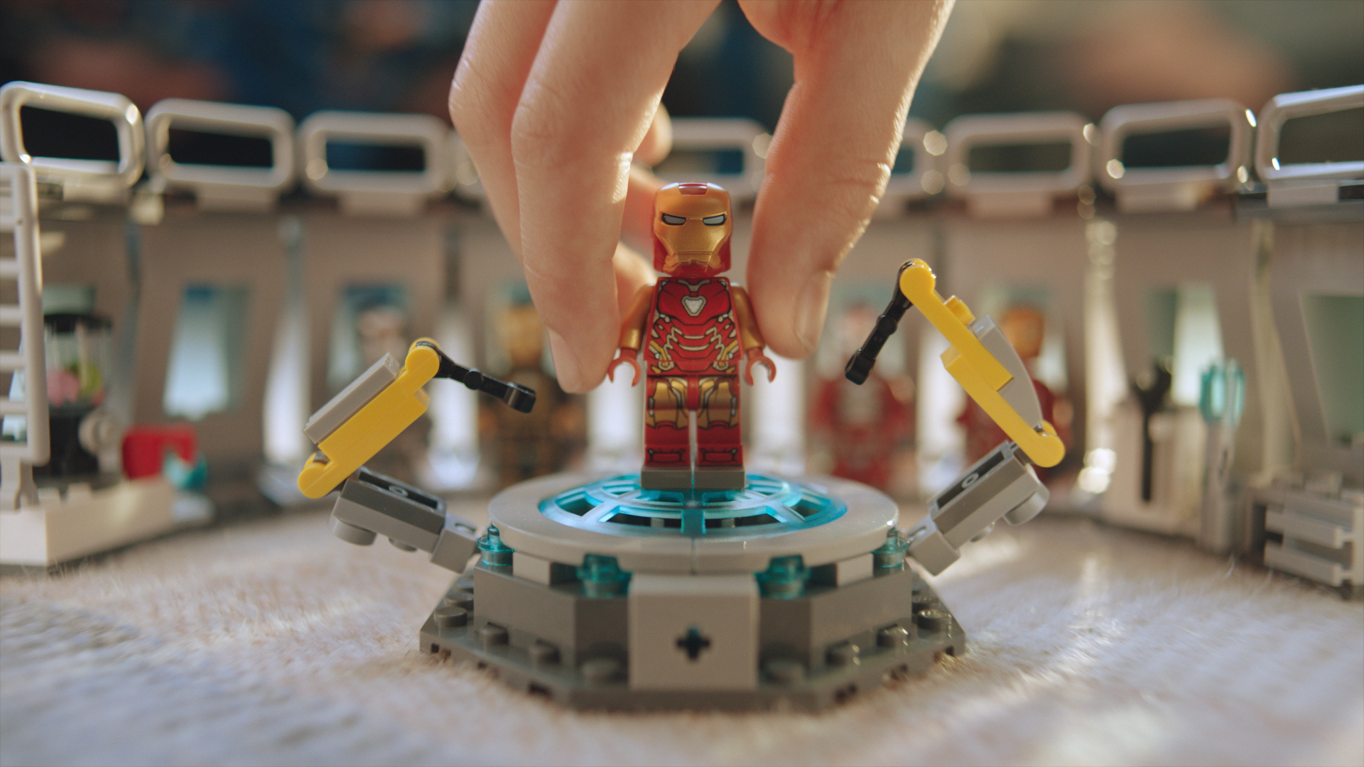 LEGO_SH_Avengers_Cinema_TVC_16_9_1HY19_IN_IT_30s_58107.mov.00_00_16_16.Still004