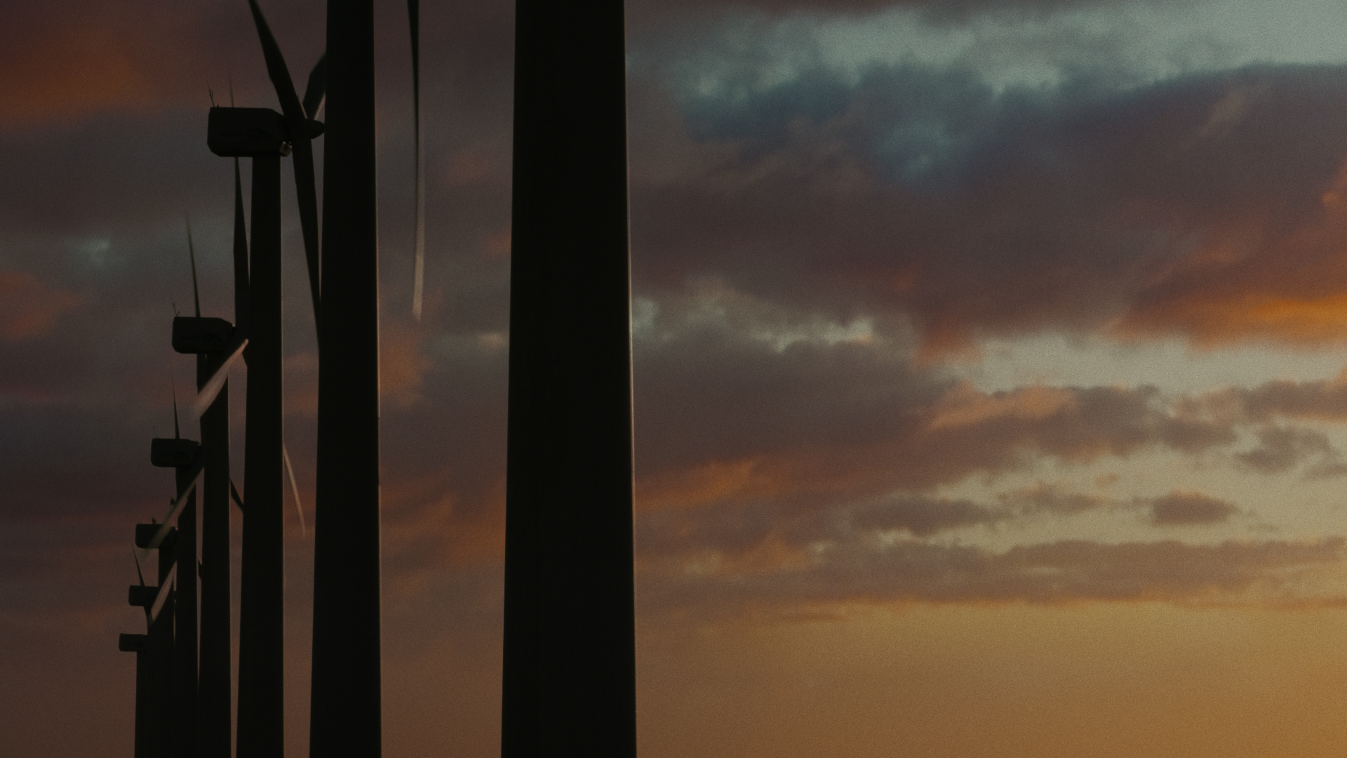 Dynaudio_VW_Launch_DirectorsCut_18_1m9s22f_52470.mov.00_00_09_03.Still002